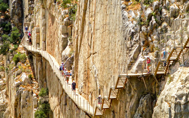 El Caminito del Rey: Naturaleza y Aventura