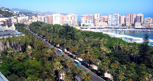 El Parque de Málaga: Jardines frente al Mediterráneo